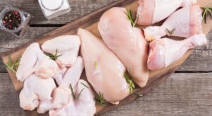 Pro Consumidor tomará acciones para evitar se agote carne de pollo y suban precios