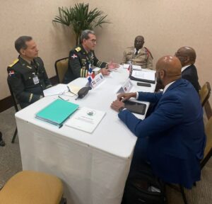 Ministros de Defensa RD y Haití acuerdan reunión