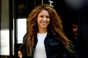 Shakira sufre un incidente con su carro cuando acudía al hospital