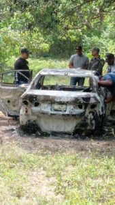 Encuentran hombre quemado dentro de carro en batey SPM