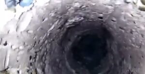 Video al interior del pozo donde están atrapados los mineros en México