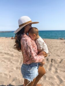 La influencer Tania Villalta habla sobre tener SOP y ser madre