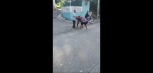 Otro video de dos mujeres peleando por un hombre se hace viral