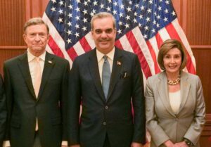 Abinader se reunió en el Capitolio con Nancy Pelosi