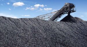 Rusia dice anexión le permitirá aumentar producción de metales y carbón