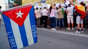 Oposición cubana respalda protestas y pide ayuda humanitaria a organizaciones
