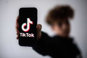 Ciberdelincuentes usan TikTok para realizar estafas