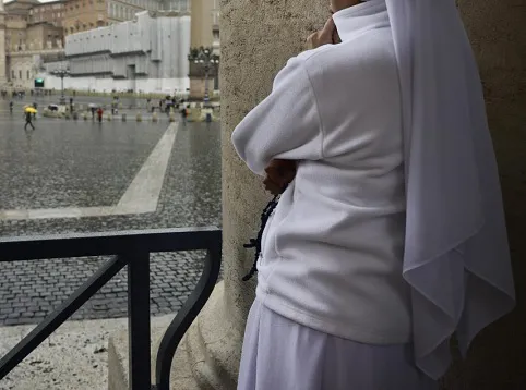 Detienen a una monja en Italia por "brutales" agresiones a niños internados