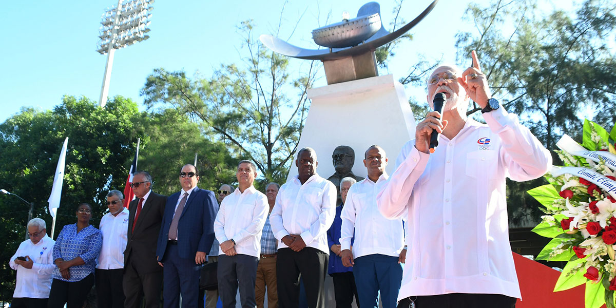 Acosta llamó a la unidad al movimiento en “Día del Deporte” - Periódico ...