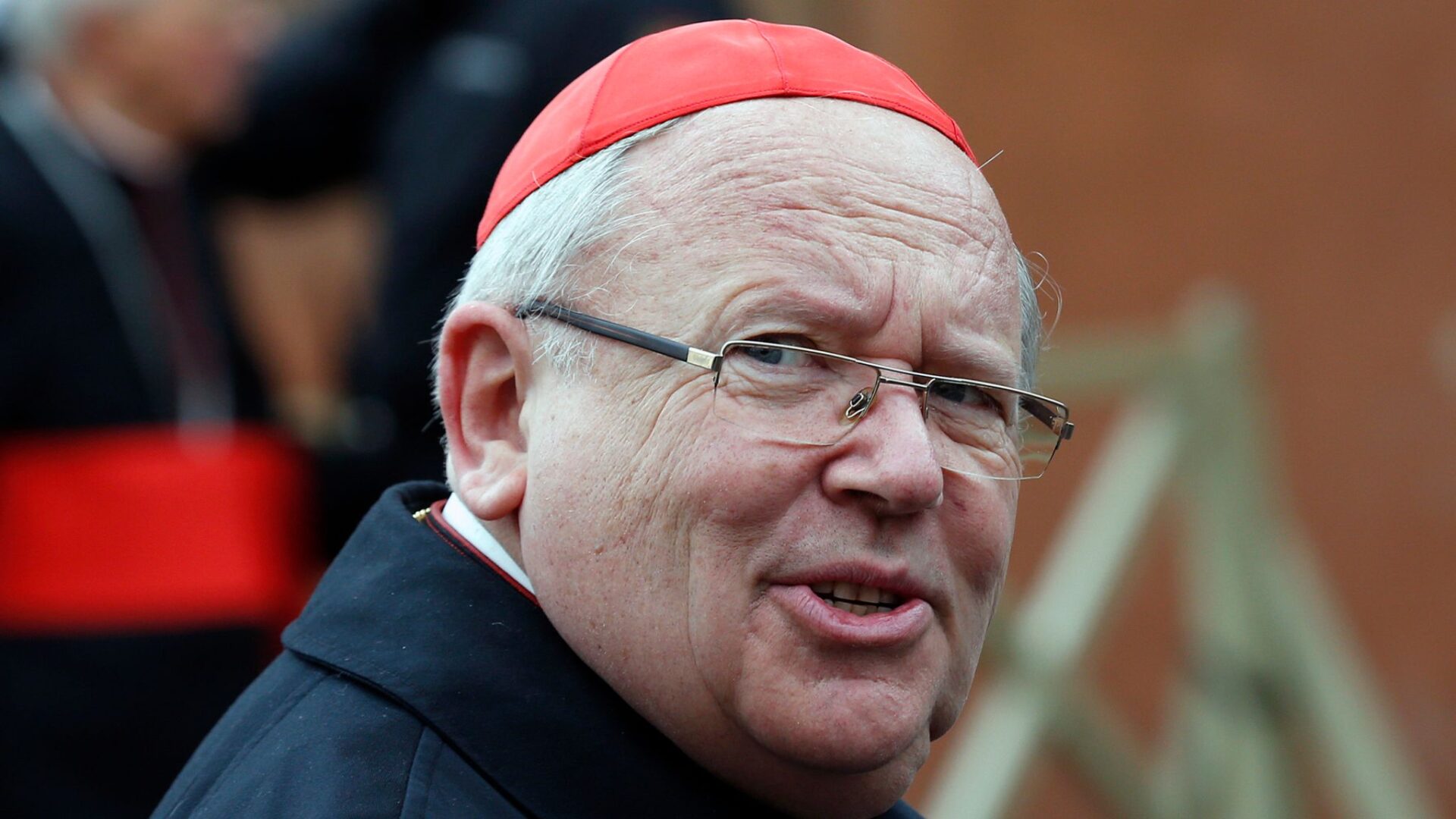 Vaticano investigará a cardenal francés por presunto abuso sexual