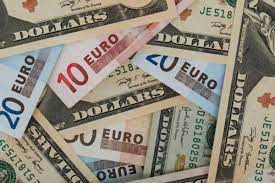 Euro sube por aumento de tolerancia al riesgo pero cae tras datos EEUU