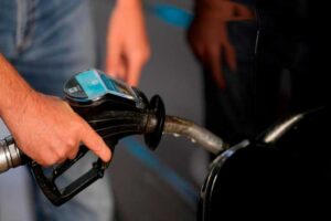 Combustibles se mantienen; subsidios suman casi RD$35 mil millones