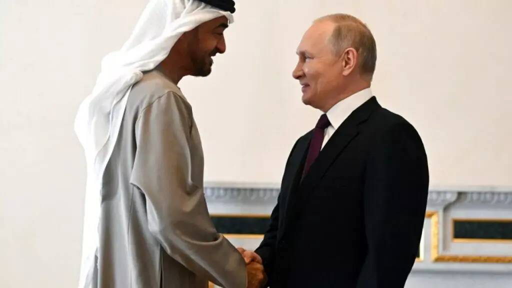 Putin aborda el tope al petróleo ruso con el presidente de Emiratos Árabes