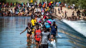 Esperan llegada de 8.000 haitianos en frontera de México para fin de año