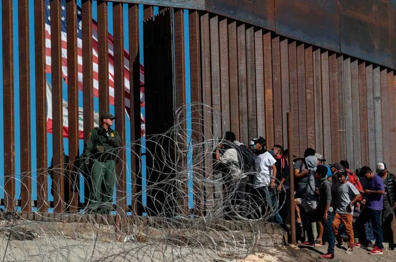 Flujo de migrantes crece 40 % en la frontera sur de México