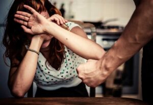 Violencia contra las mujeres: segundo delito más denunciado en 2022
