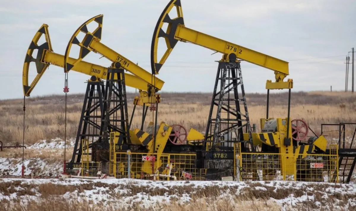 El petróleo de Texas abre con una caída del 4,9 %, hasta 72,92 dólares