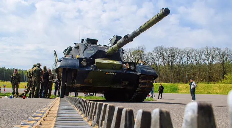 Alemania anuncia ayuda militar a Ucrania por más de 2.700 MM de euros