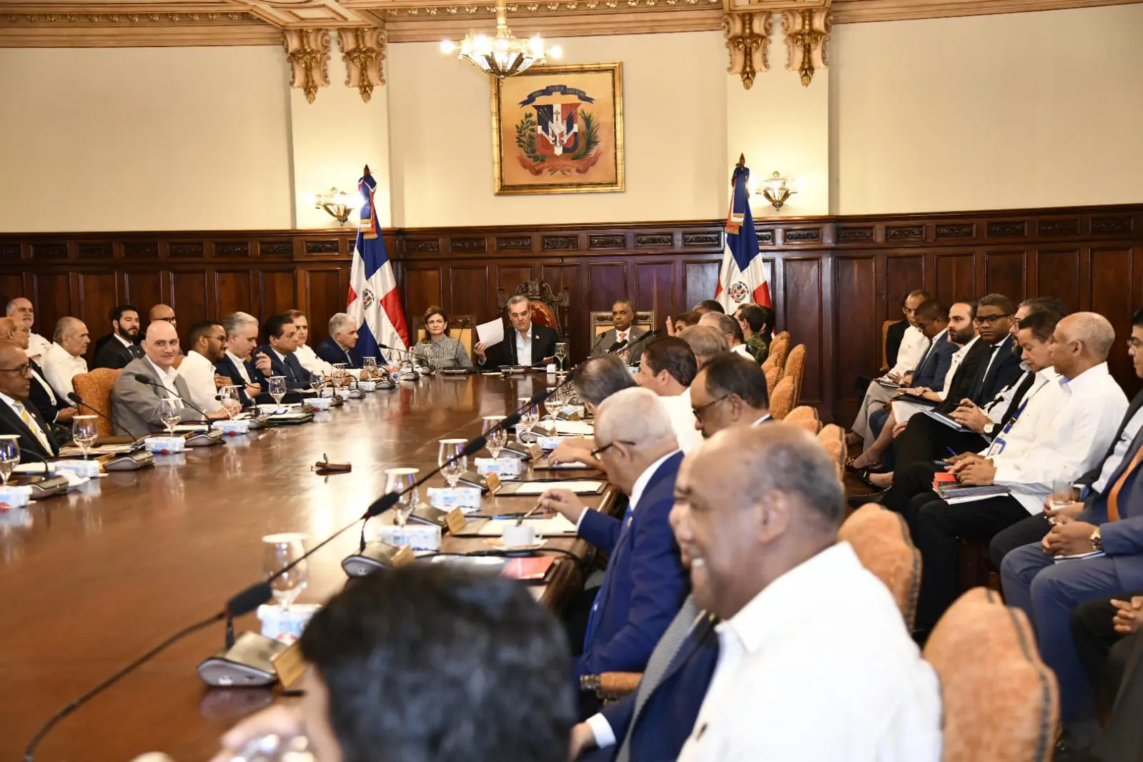 Presidente Luis Abinader encabeza Consejo Ministros
