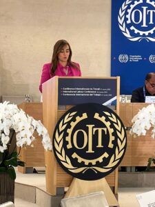 La presidenta de la Copardom, Laura Peña Izquierdo, interviene este lunes en la reunión de la OIT, en Ginebra, Suiza.