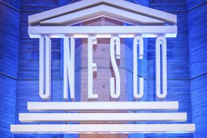 La Unesco aborda retorno a EEUU con compromiso de pagar deudas