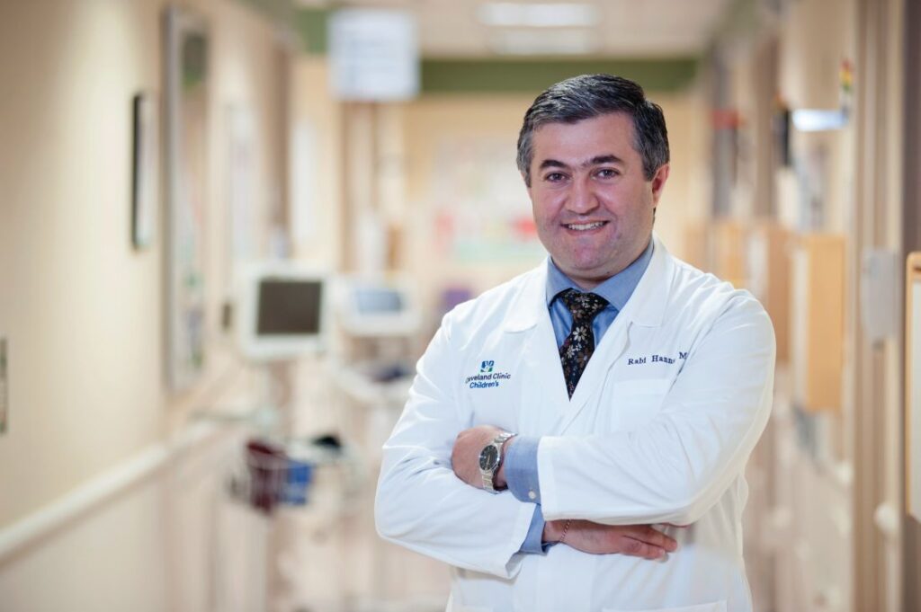 Dr.  Rabi Hanna, investigador principal y director del programa pediátrico de trasplante de sangre y médula ósea de Cleveland Clinic Children's