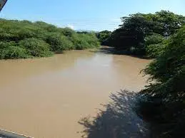 Temen río Yaque del Sur se desborde