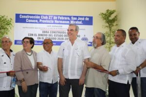 Abinader entrega remozado hospital Villa Tapia e inaugura sede INFOTEP