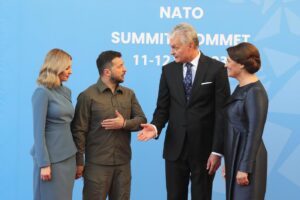La OTAN evita invitar a Ucrania a unirse a la Alianza
