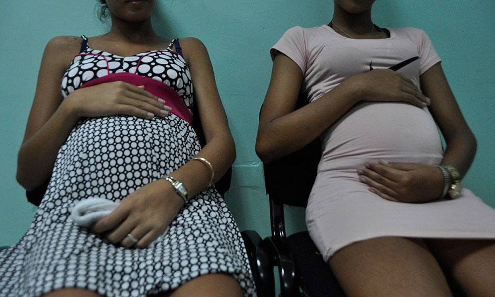 Los embarazos tempranos afectan a menores de zonas vulnerables. Fuente externa