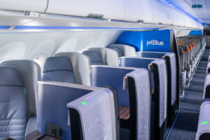 Así puedes solicitar un reembolso a JetBlue por retrasos y cancelaciones