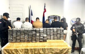 Ocupan en Barahona 245 paquetes de presunta cocaína