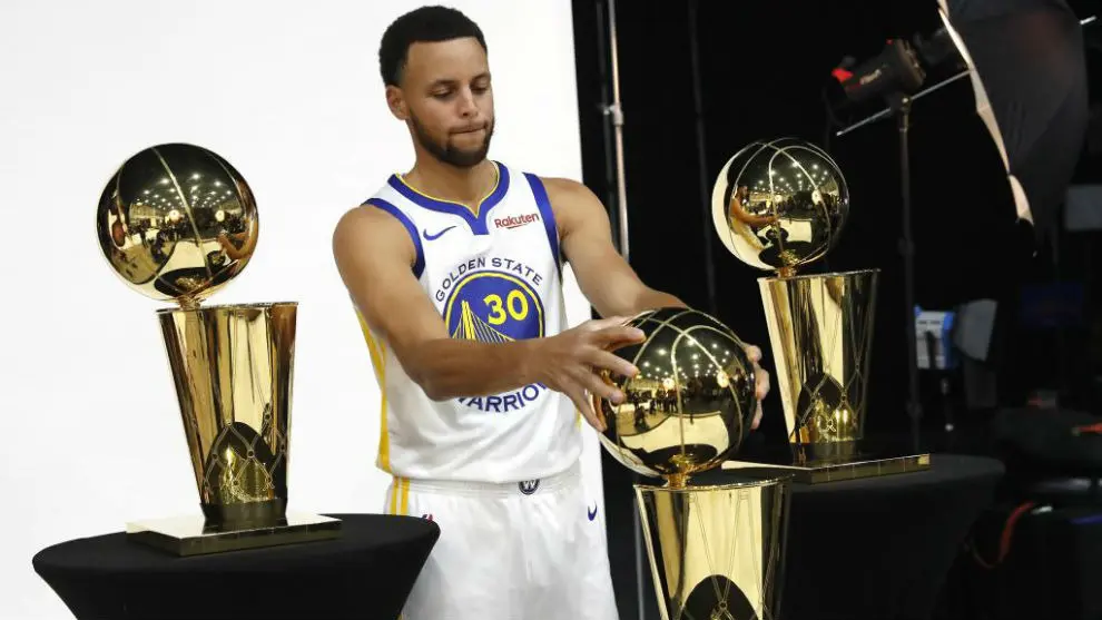 Stephen Curry: "Juego por la única razón de ganar un quinto anillo"