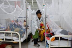 Suben infecciones de dengue en niños en Bangladesh, con 537 muertos en lo que va de año