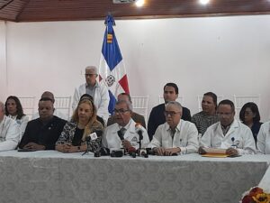Rueda de prensa del Colegio Médico Dominicano. elCaribe