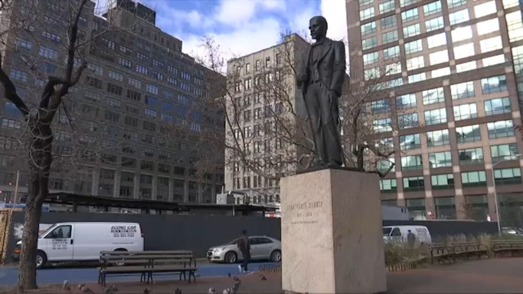 Estatua de Juan Pablo Duarte en Washington Heights