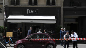 Roban de joyería Piaget en París un botín entre 10 y 15 millones de euros