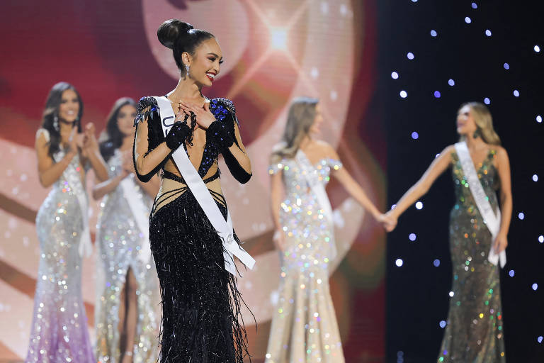 El Miss Universo ahora vende paquetes turísticos para recaudar dinero
