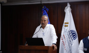 El doctor Santo Jiménez Paez, director de Patología Forense. Luduis Tapia