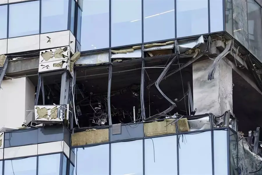 Un dron impacta contra un edificio comercial en Moscú