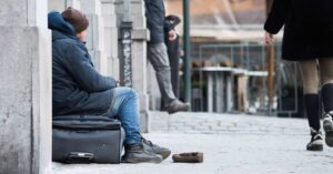 Unas 895.000 personas viven sin hogar en Europa
