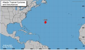 El huracán de categoría 1 Nigel se fortalecerá en medio del Atlántico