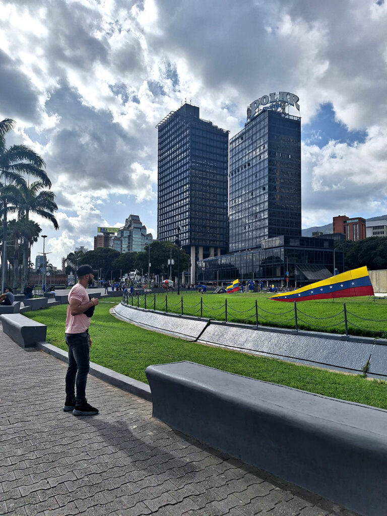 Plaza Venezuela.