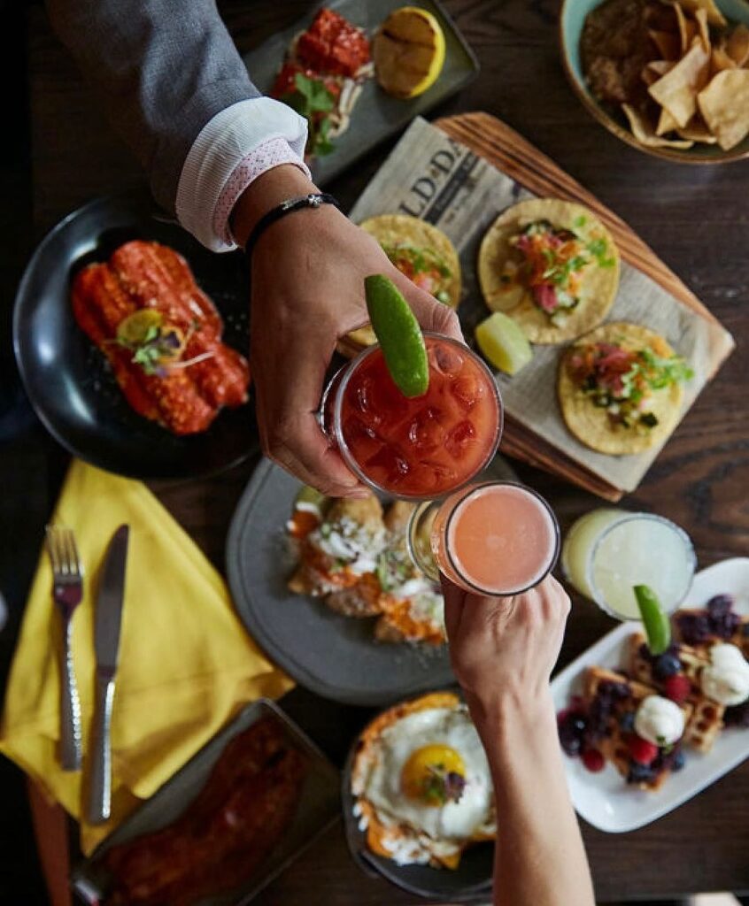 Almuerzo en el restaurante mexicano “Maya”, el primero de los 60 creados por Richard Sandoval 