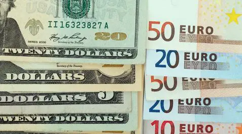 El euro se consolida alrededor de los 1,0550 dólares