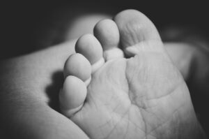 Funeraria dice entregó cadáveres de recién nacidos a cementerio