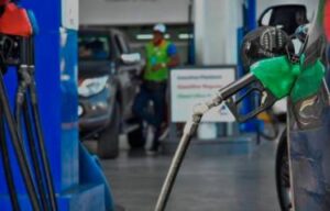 Combustibles mantienen una semana más sus precios
