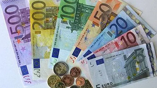 El euro sube y roza los 1,06 dólares tras la inflación de EEUU