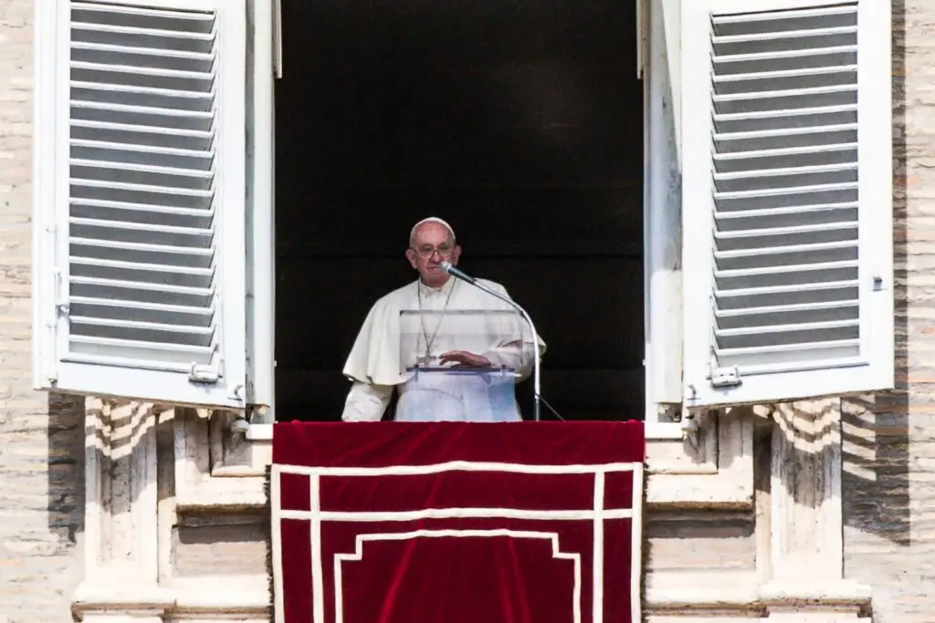 El papa a cardenales críticos: "No podemos ser jueces que solo niegan"