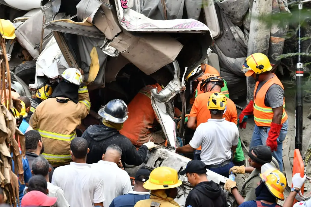 Confirman cinco muertos y 12 heridos en accidente de tránsito en Quita ...